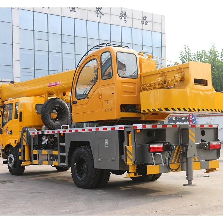 Cần cẩu địa hình gồ ghề